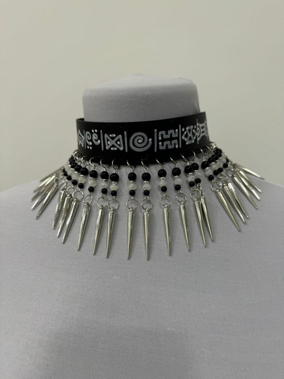 Vintage-Inspired Fashion Accessory