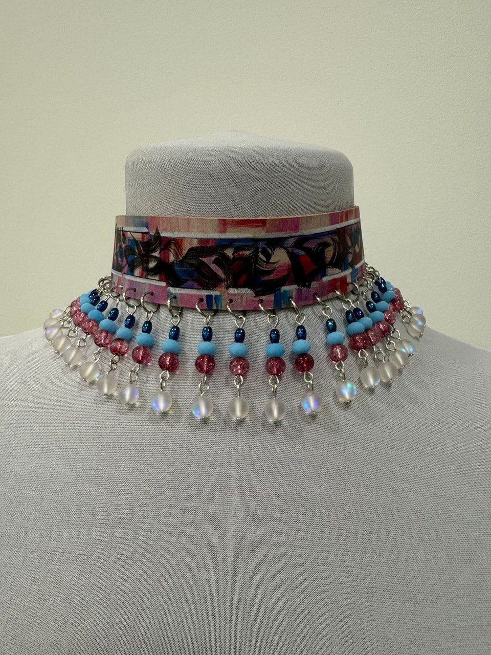 Vintage-Inspired Fashion Accessory